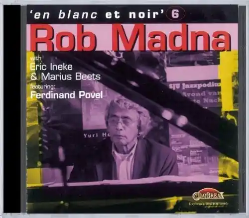 V6: En blanc et noir Final Sale
